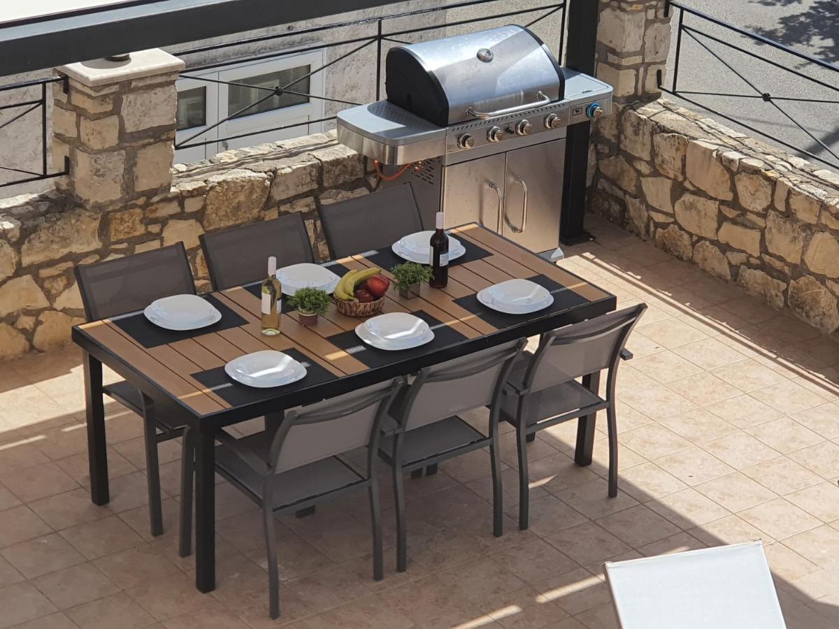 Natural View Villa With Private Pool Skouloúfia 외부 사진